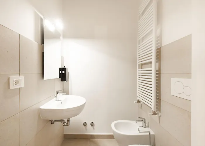 Petrus In The Heart Of Болонья