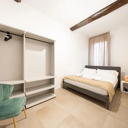 Petrus In The Heart Of Apartamento *